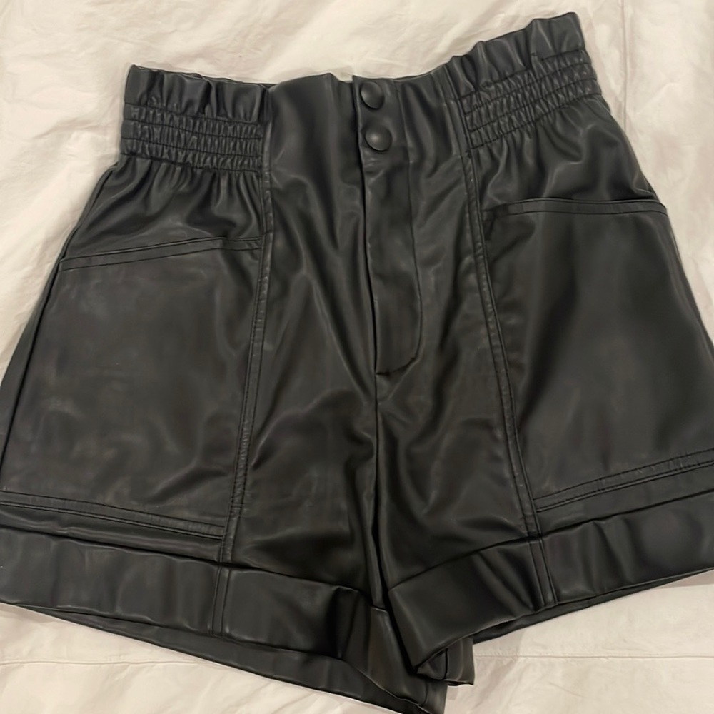 Zara Faux Leather Shorts Size Medium NWT